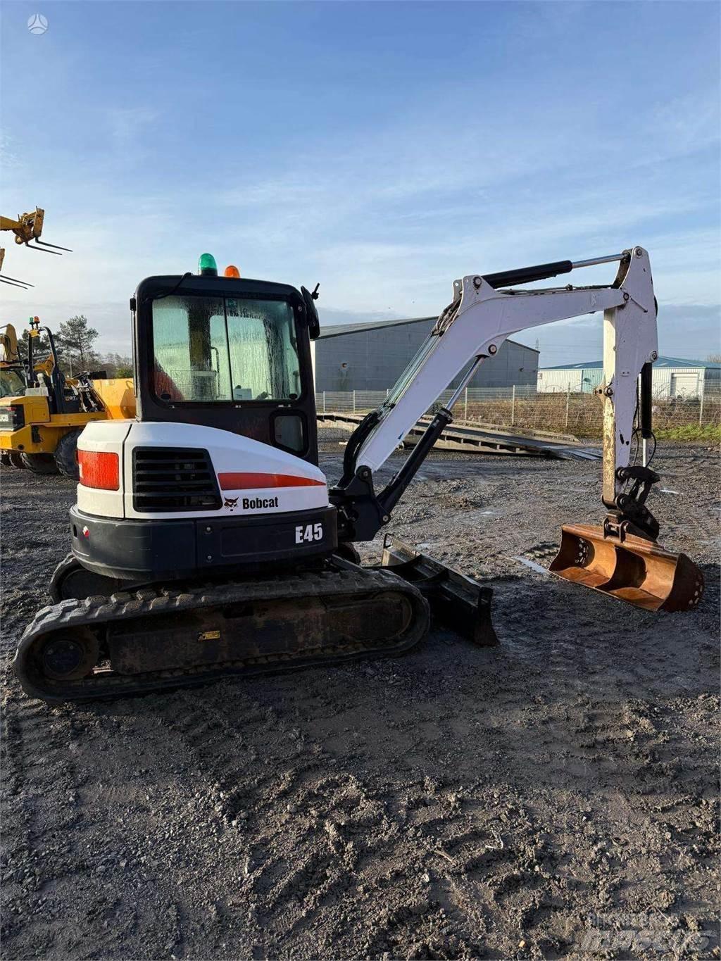 Bobcat E45 Pásová rýpadla