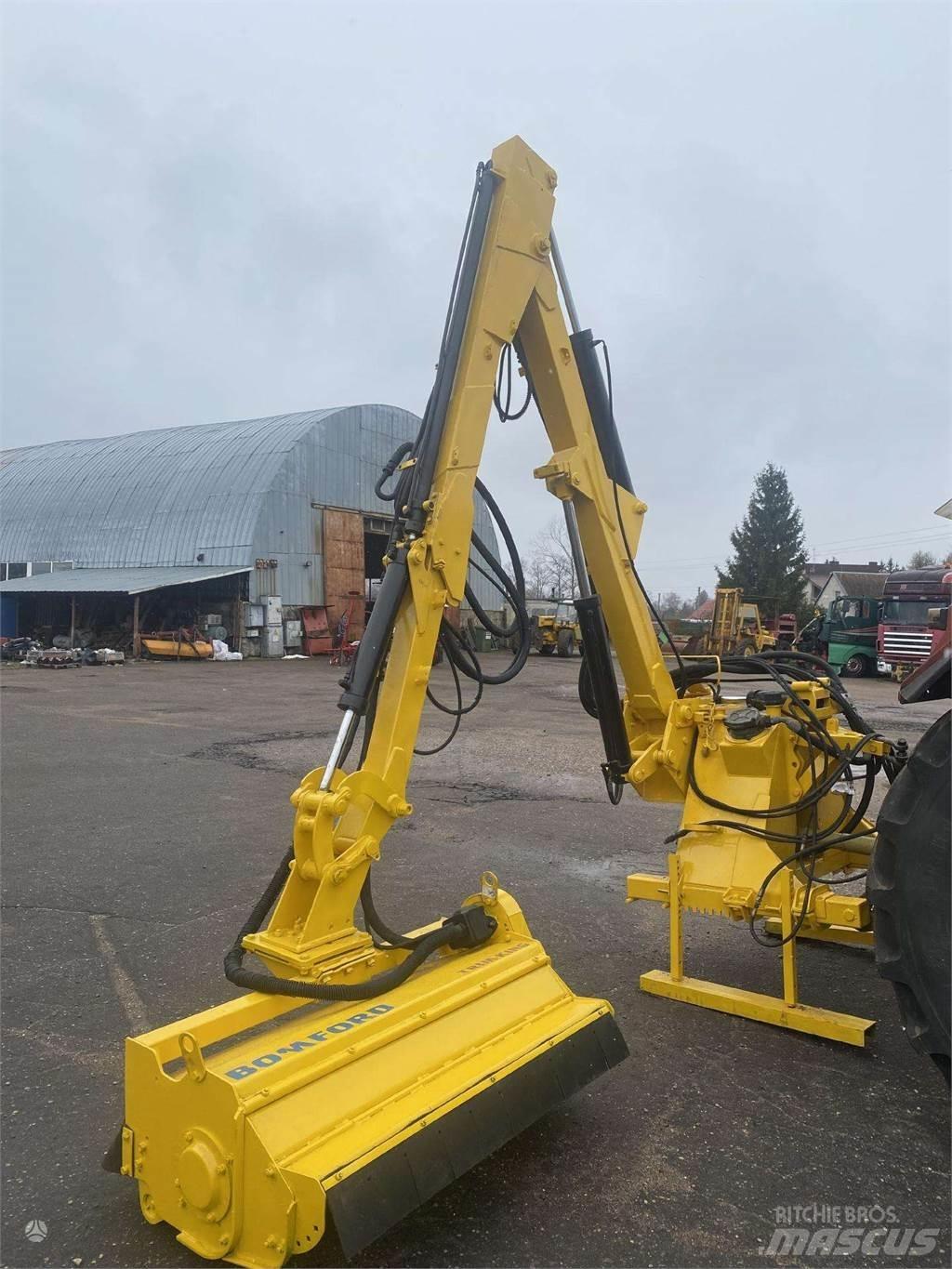 Bomford 800 Kondicionér žacího stroje