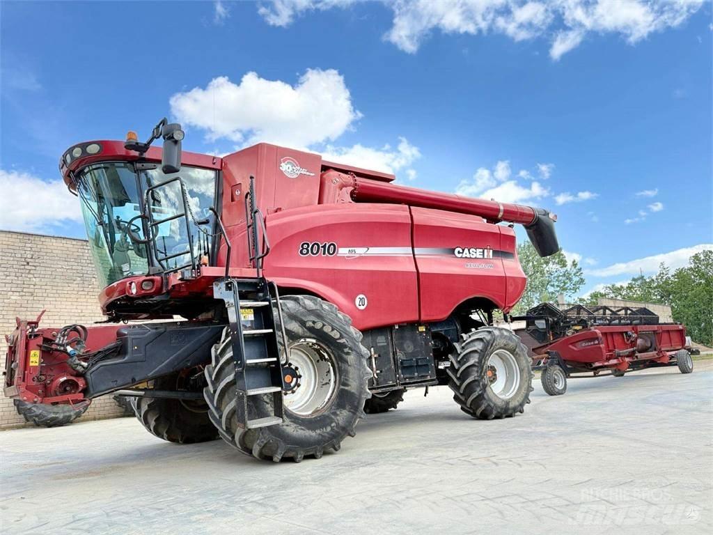 Case IH 8010 Sklízecí mlátičky