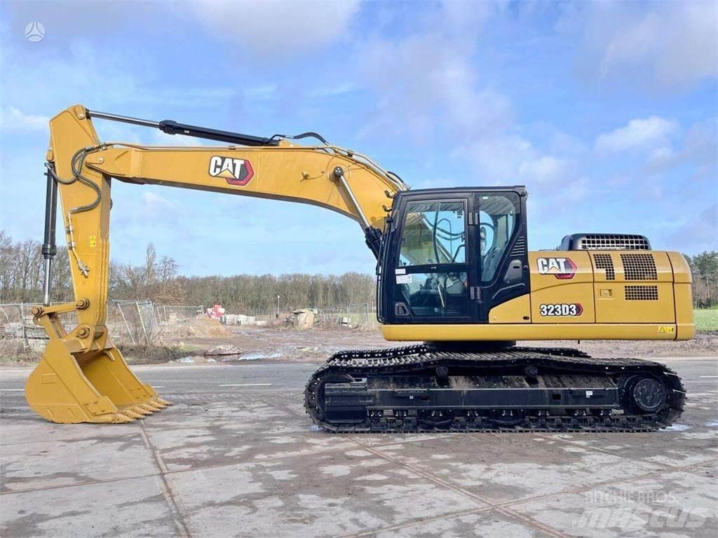 CAT 323D3 Pásová rýpadla