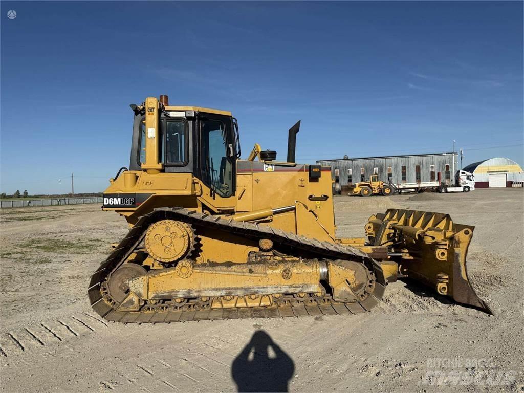 CAT D6M LGP Pásové dozery