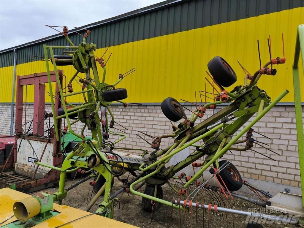 CLAAS VOLTO 870 Obraceče a shrabovače sena