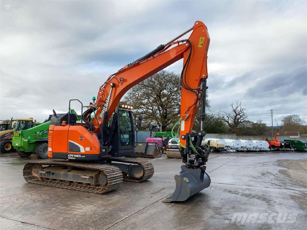 Doosan DX140 LCR Pásová rýpadla