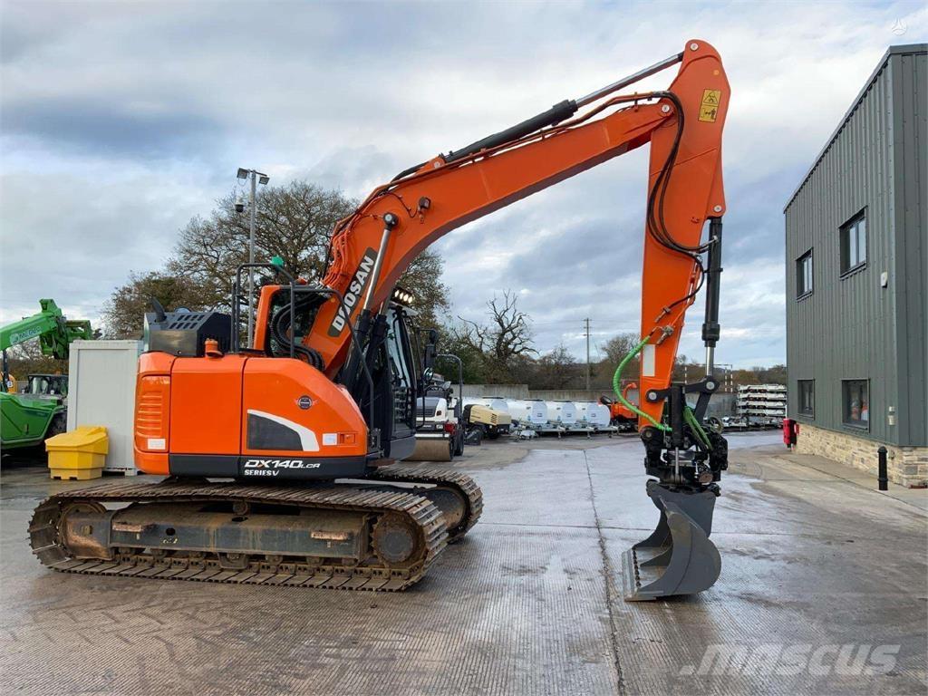 Doosan DX140 LCR Pásová rýpadla