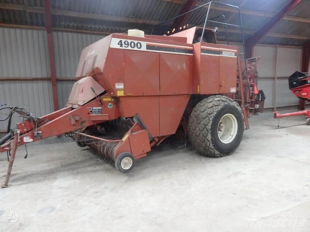 Hesston 4900 Lis na válcové balíky