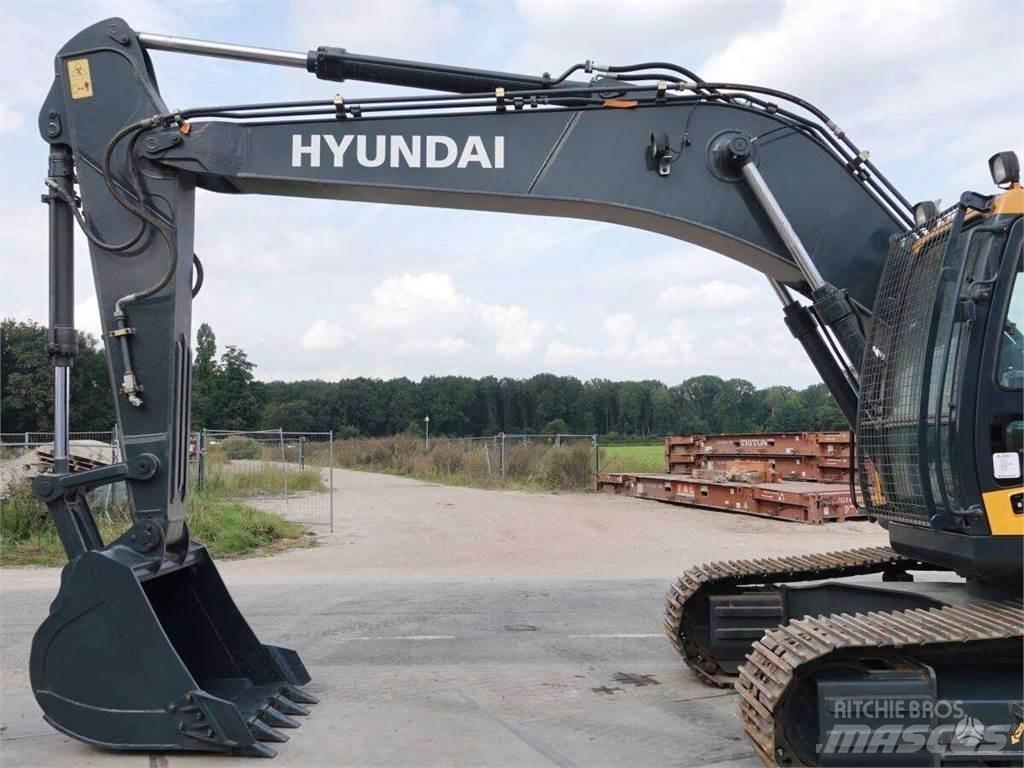 Hyundai R215 Pásová rýpadla