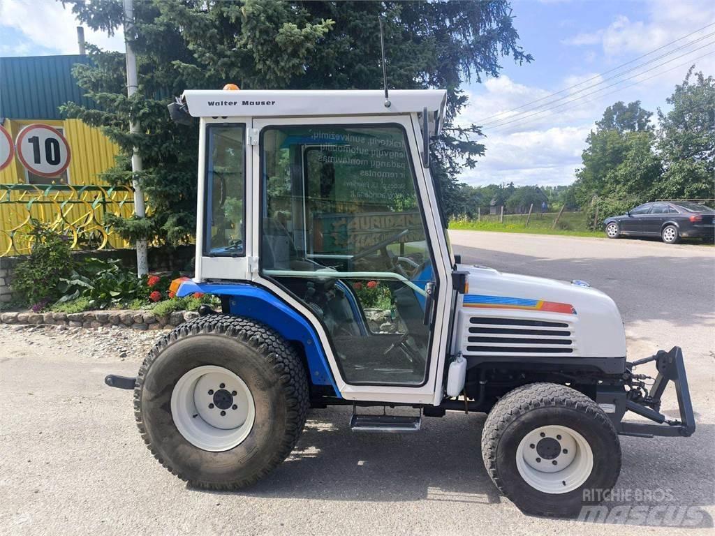 Iseki 325 Traktory