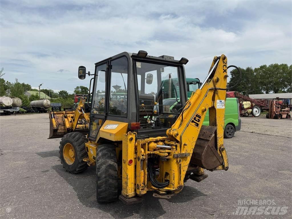 JCB 2CX Rýpadlo-nakladače