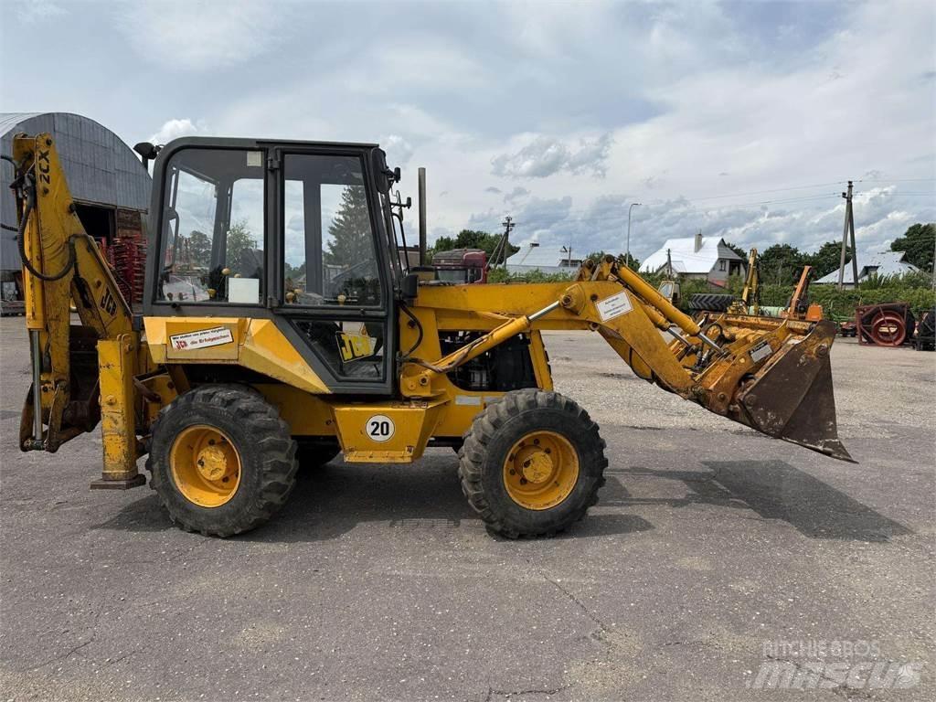 JCB 2CX Rýpadlo-nakladače
