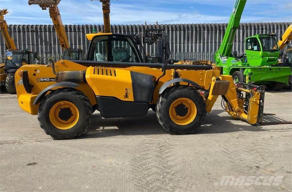 JCB 540-140 Teleskopické manipulátory