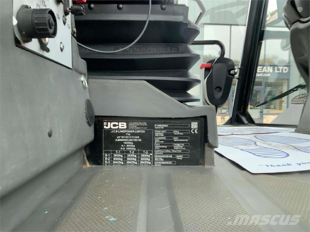 JCB Fastrac 4220 Traktory