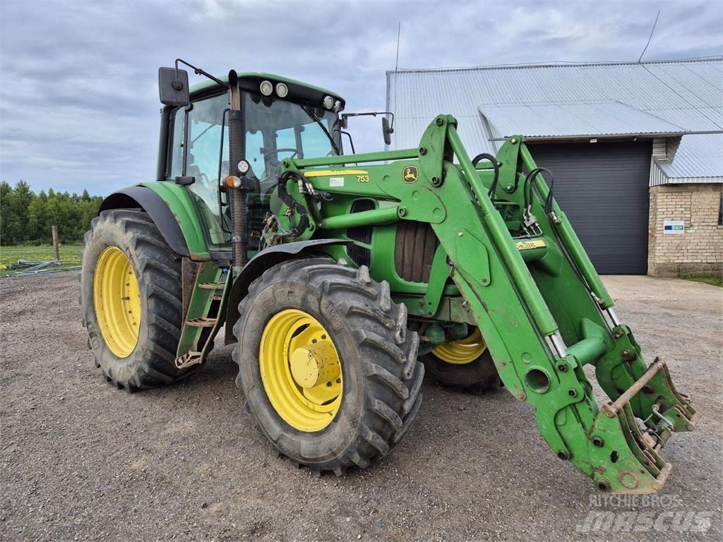 John Deere 7530 Traktory