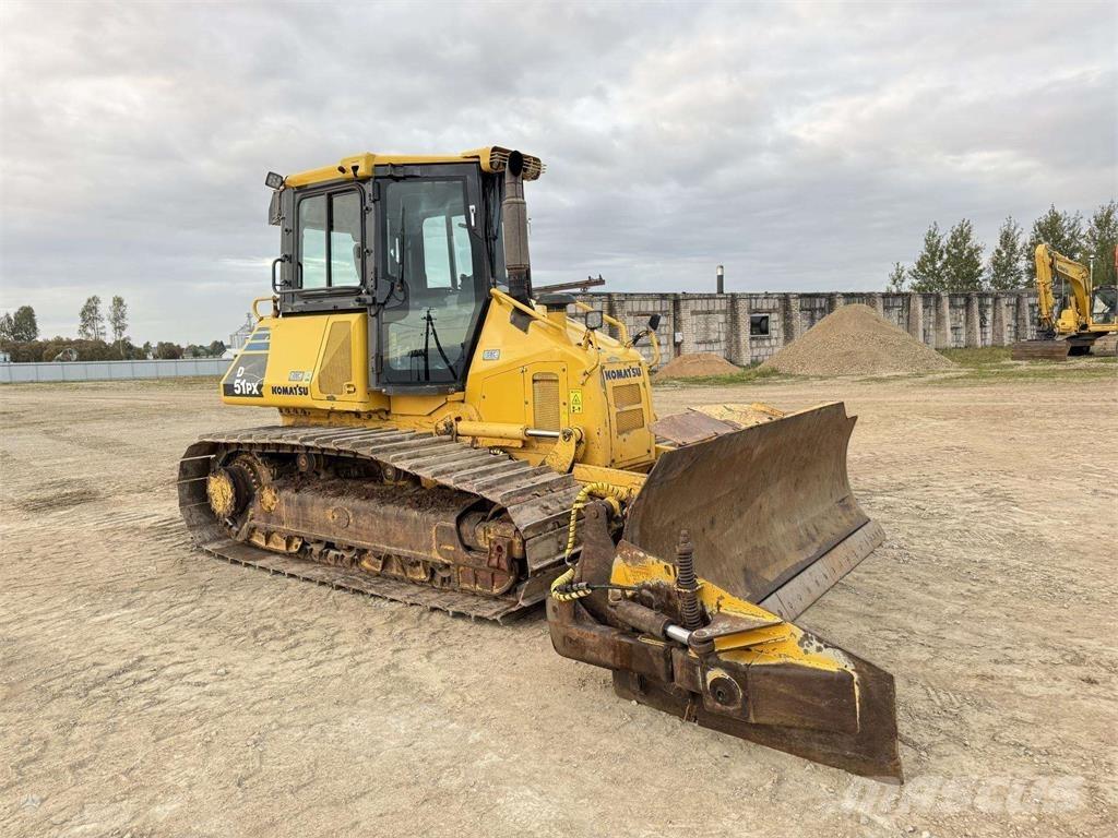 Komatsu D51PX-22 Pásové dozery