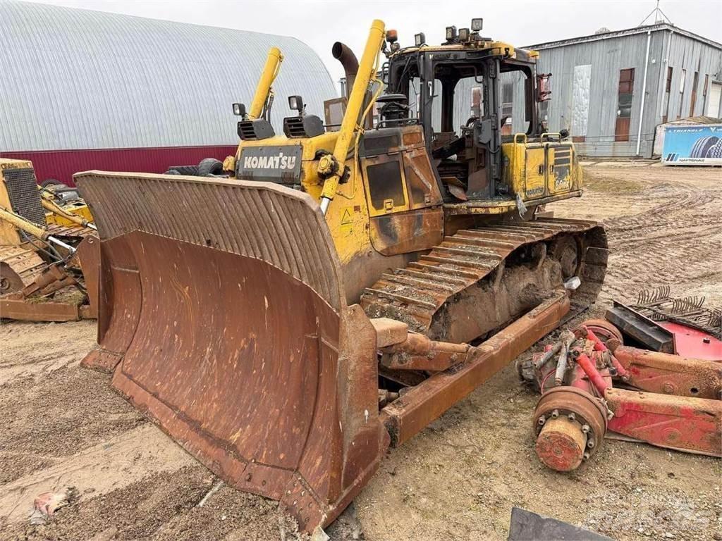 Komatsu D65WX-18 Pásové dozery