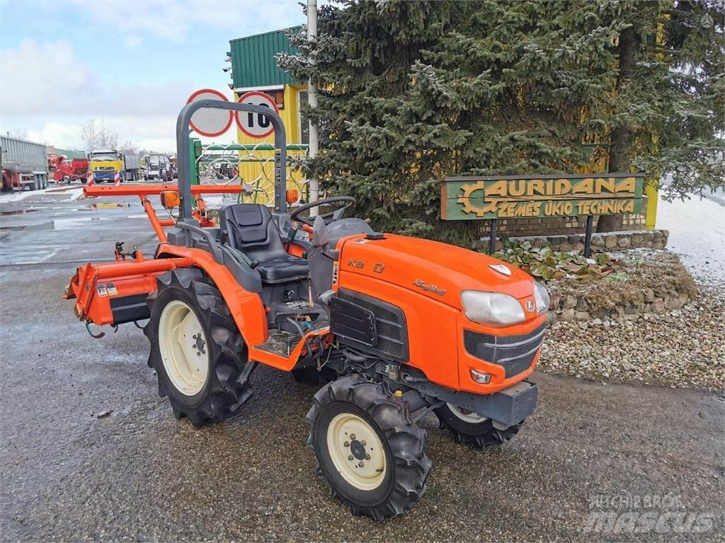 Kubota kb 205 Traktory