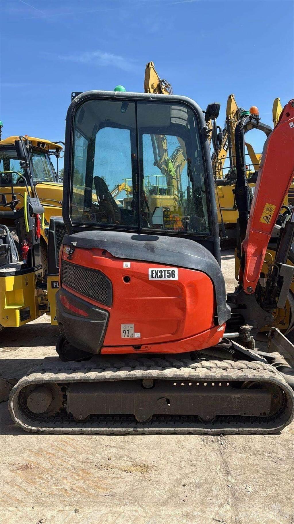 Kubota U27-4 Mini rýpadla < 7t