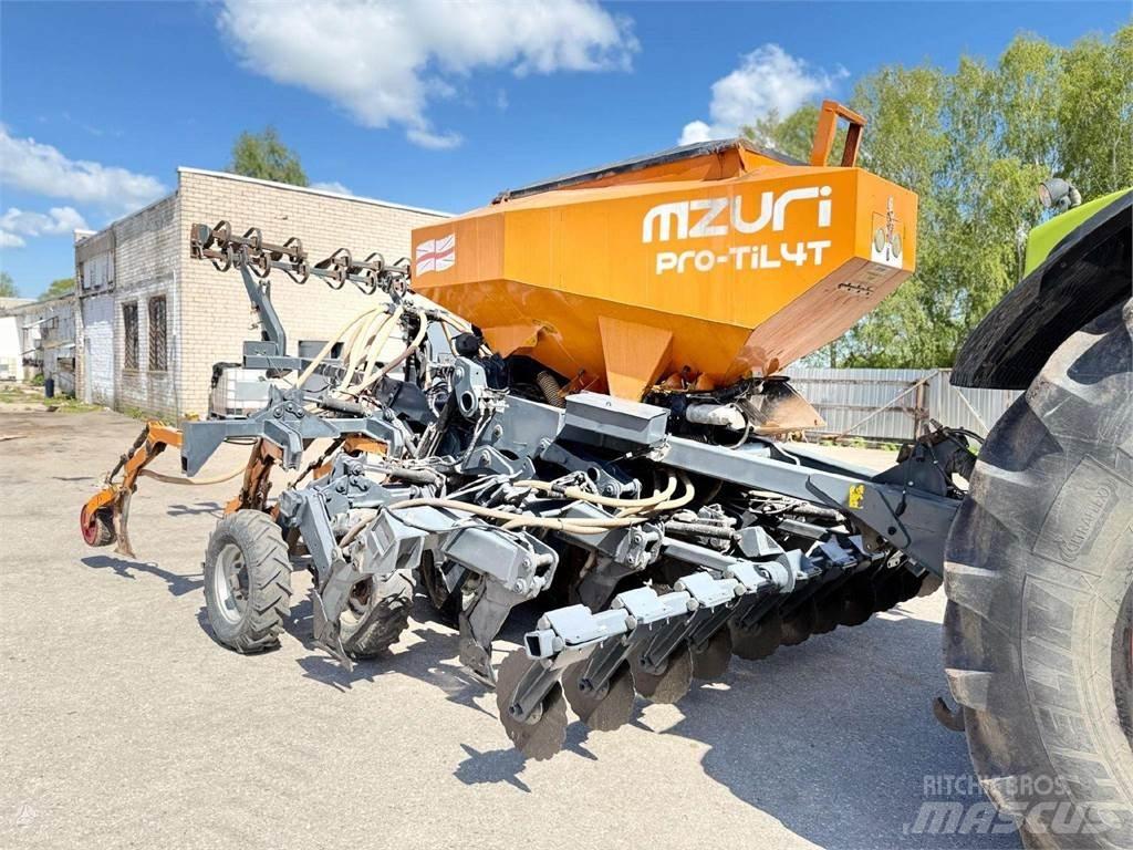  MZURI Pro-Til 4T Mechanické secí stroje