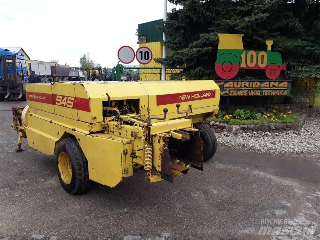 New Holland 945 Lis na válcové balíky
