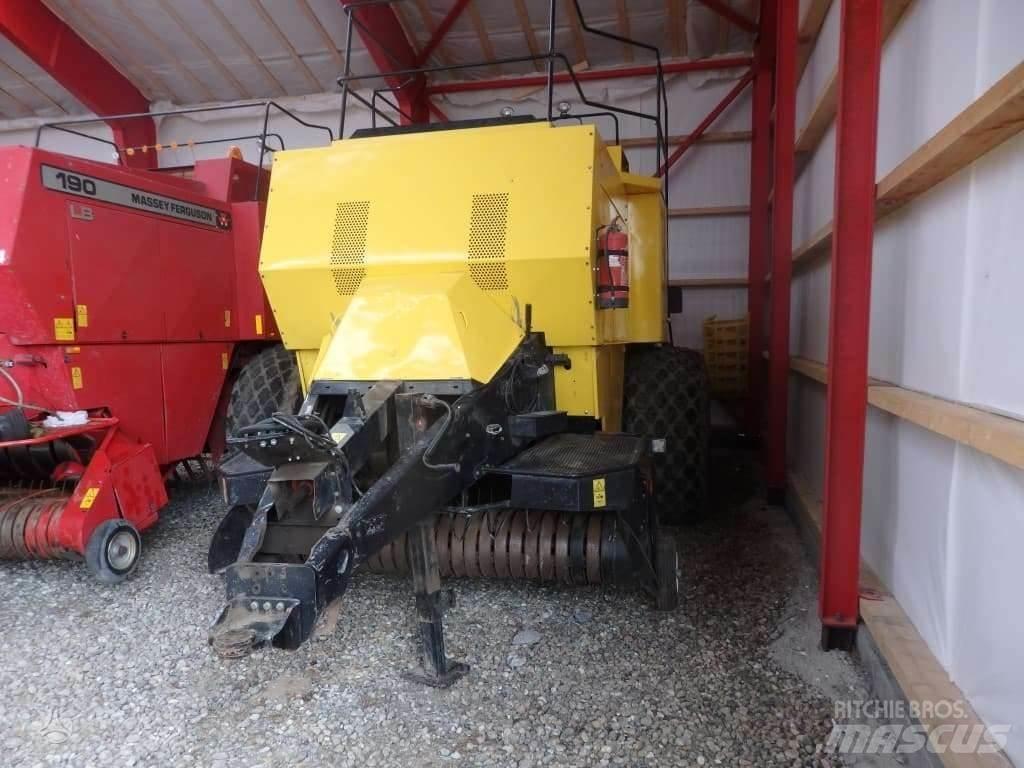 New Holland BB980 Lis na válcové balíky