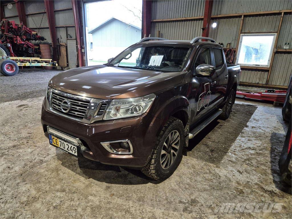 Nissan  Osobní vozy