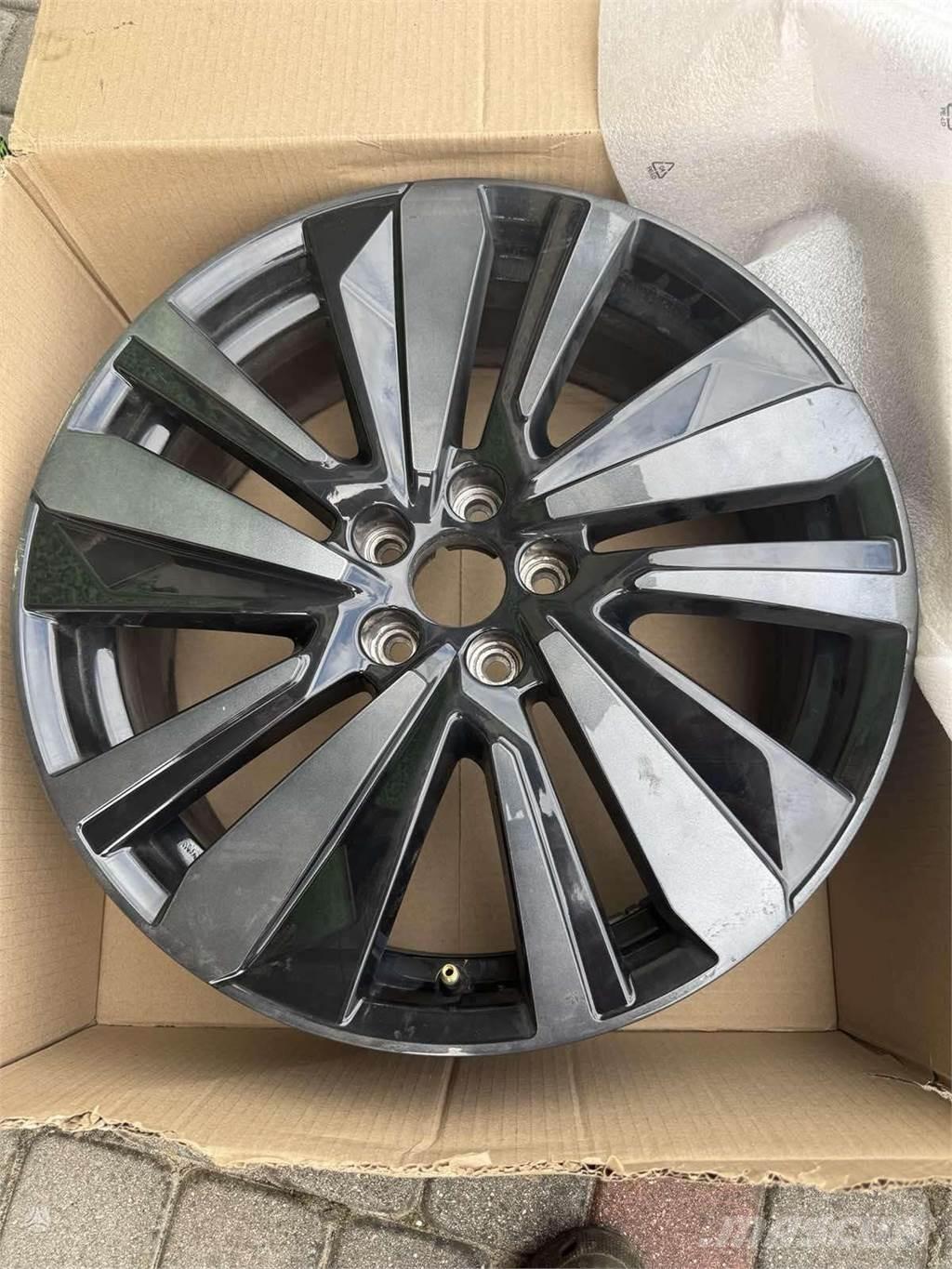 Peugeot 3008 Pneumatiky, kola a ráfky