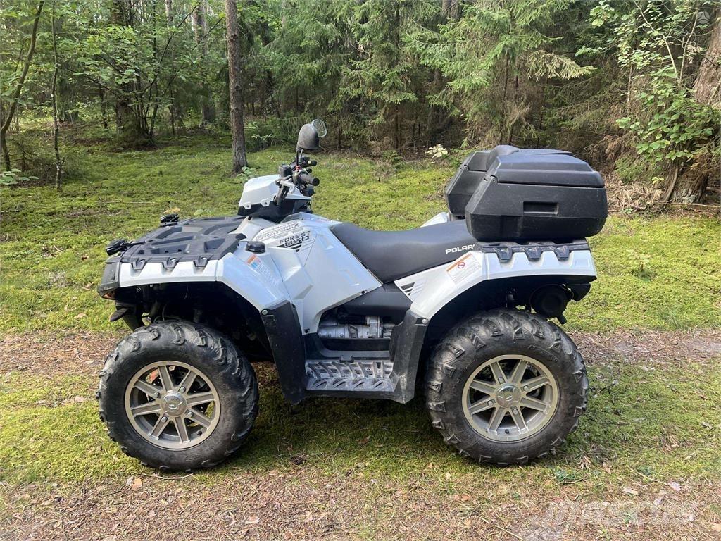 Polaris  Terénní vozidla