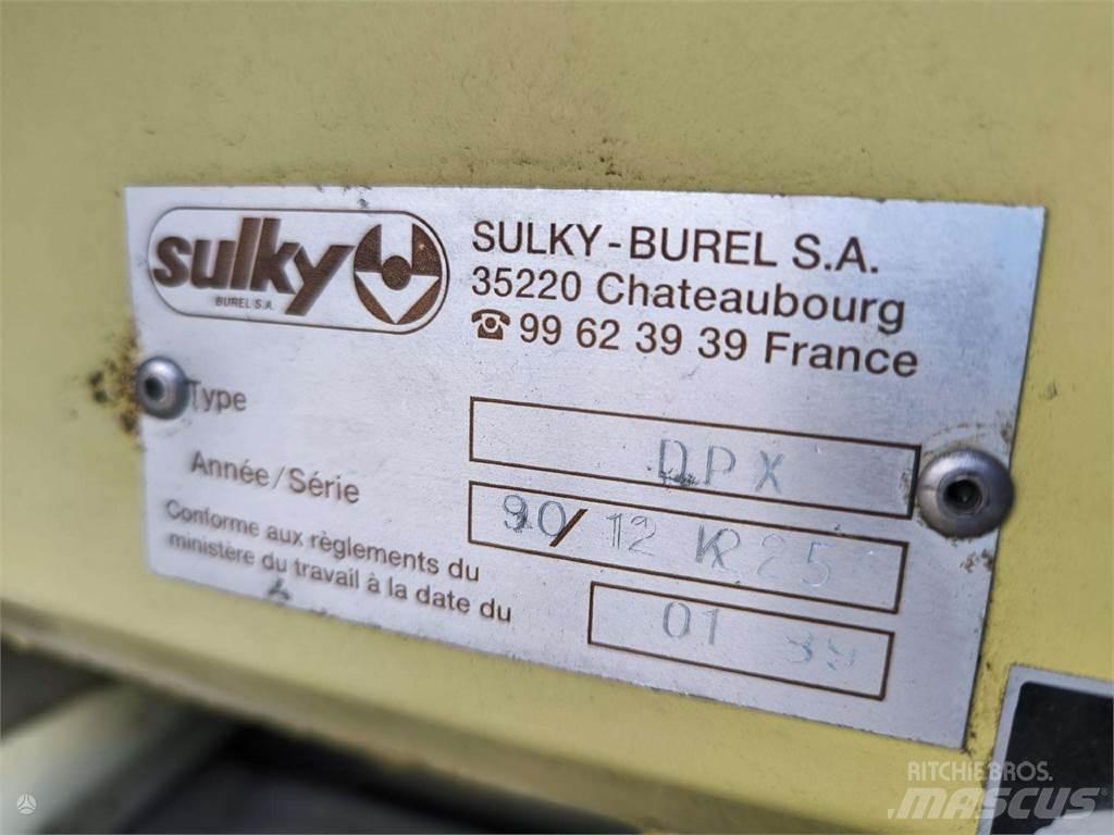 Sulky DPX 1003 Rozmetadlo minerálních hnojiv