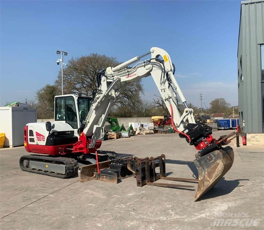 Takeuchi TB370 Pásová rýpadla