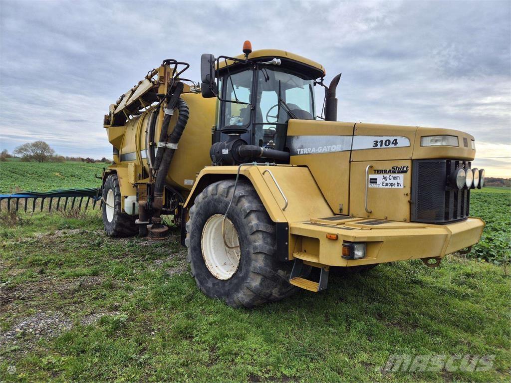 TerraGator 3104 Samohybné postřikovače