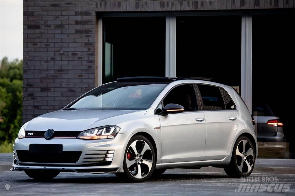 Volkswagen  Osobní vozy