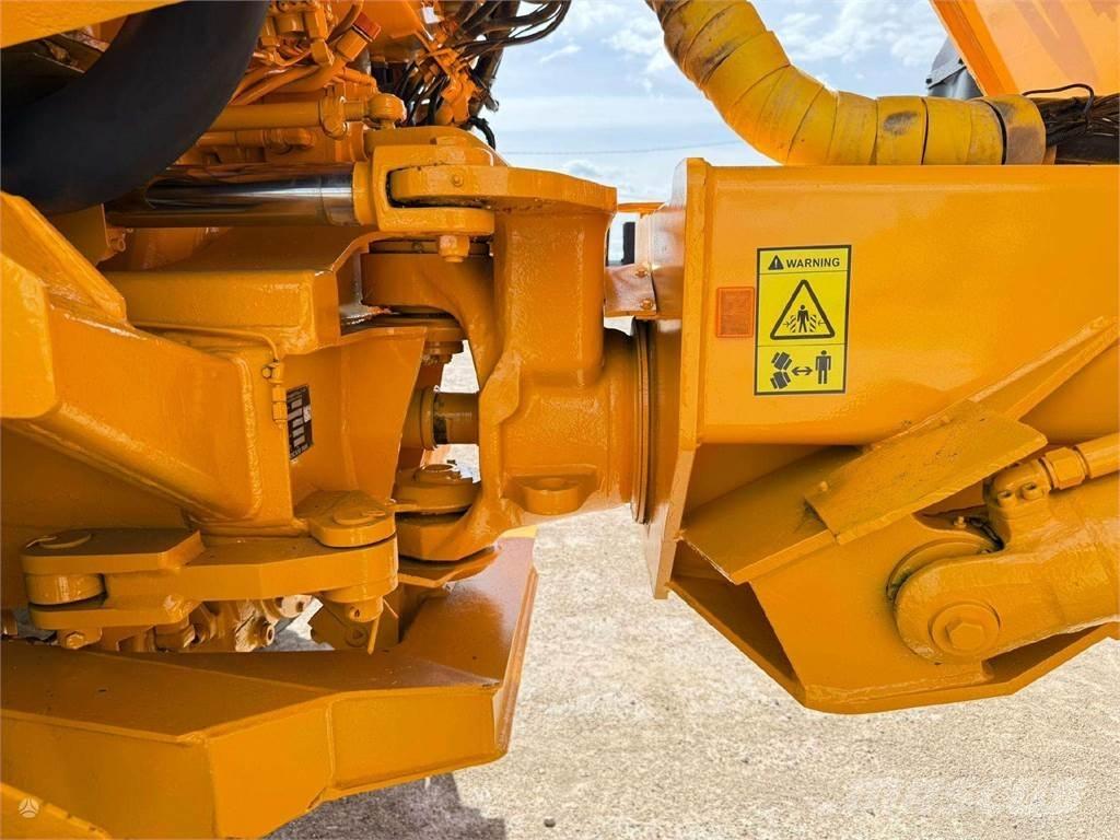 Volvo A25C Kloubové dempry