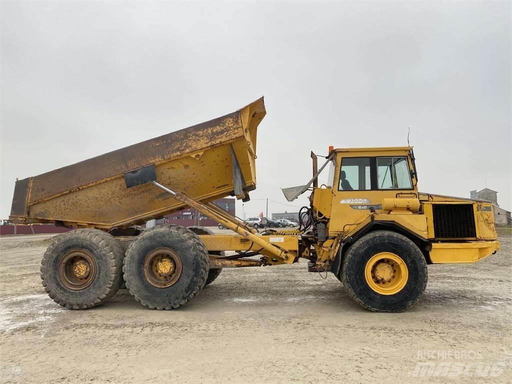 Volvo A25C , Nr.8 Kloubové dempry