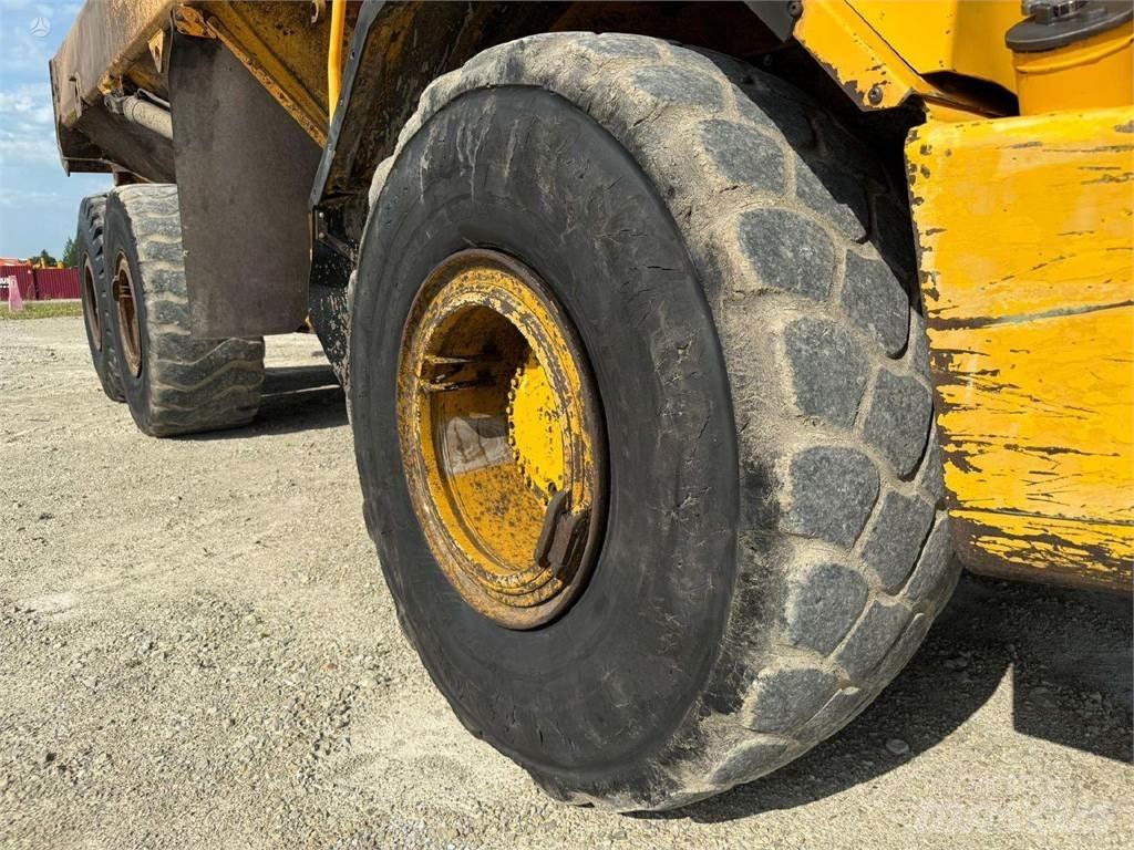 Volvo A25D Kloubové dempry