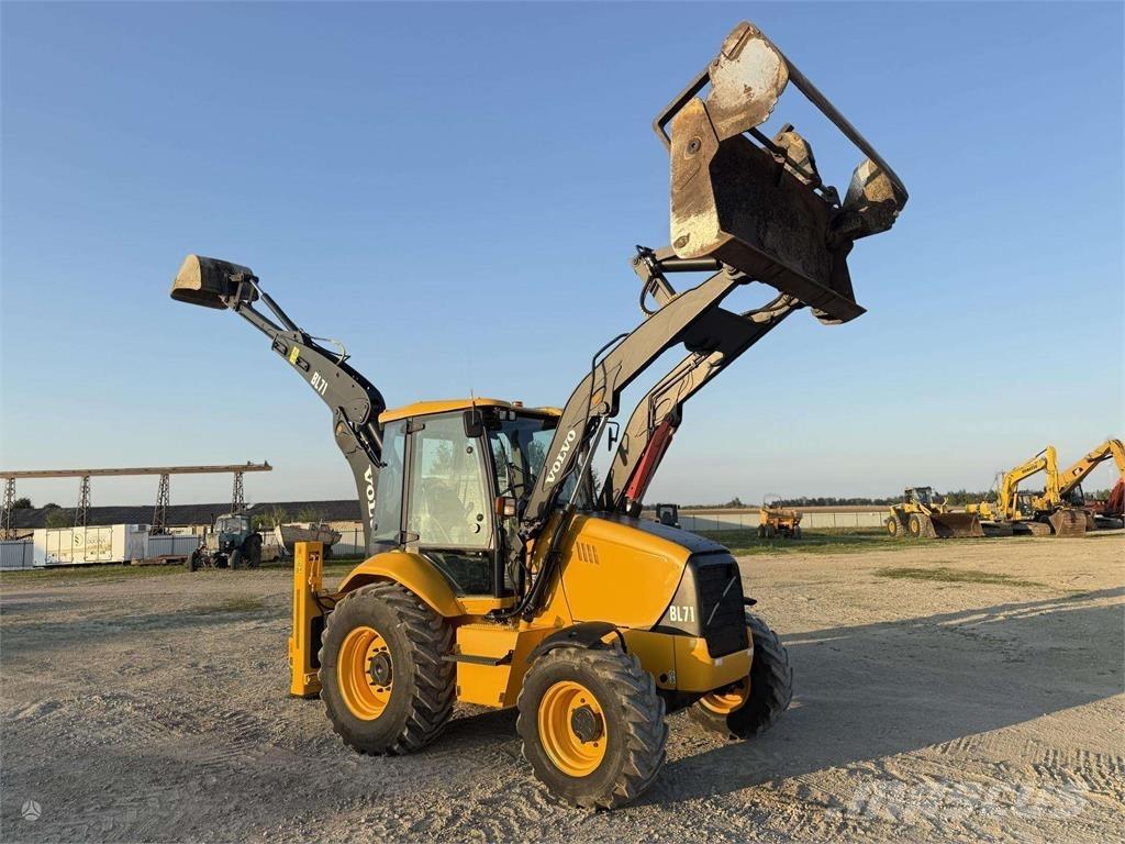 Volvo BL 71 Rýpadlo-nakladače