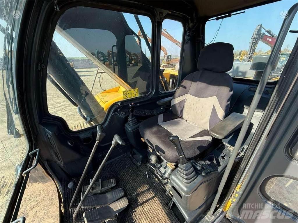 Volvo EC 240 LC Pásová rýpadla
