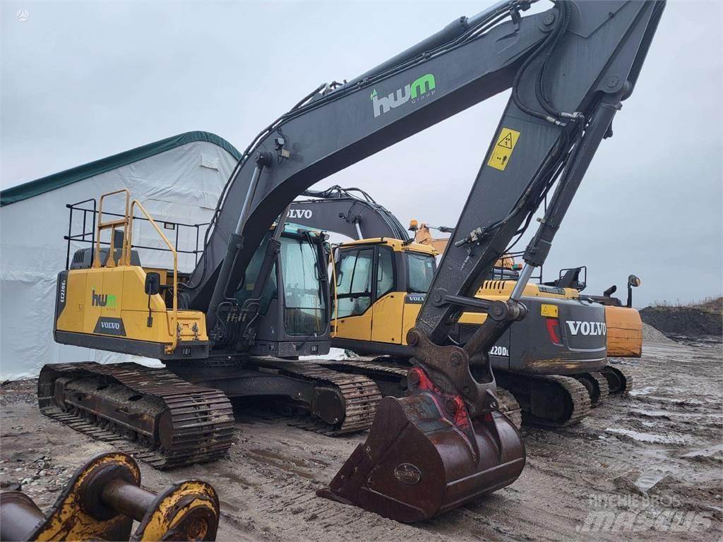 Volvo EC220E Pásová rýpadla