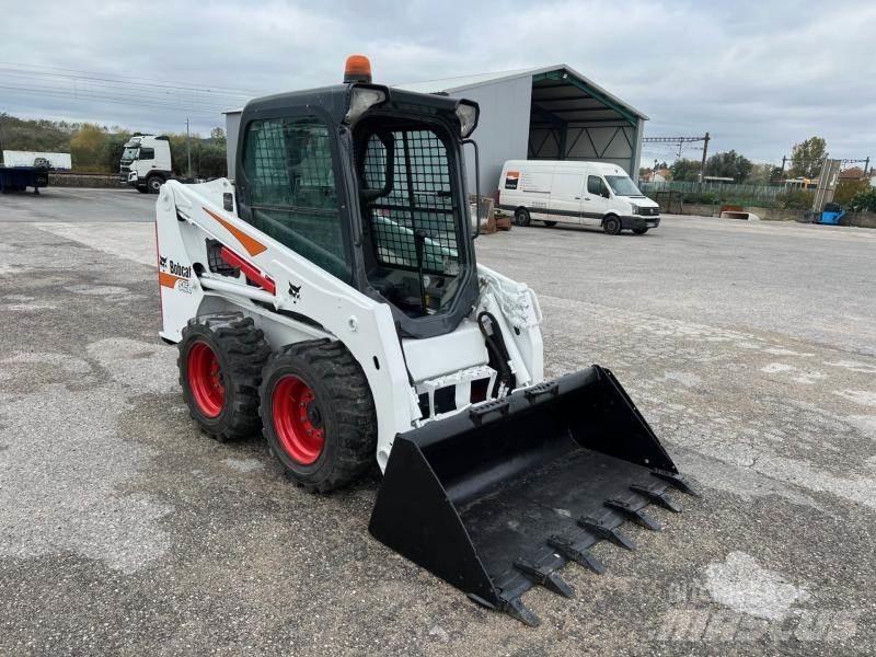 Bobcat S 450 Mininakladače