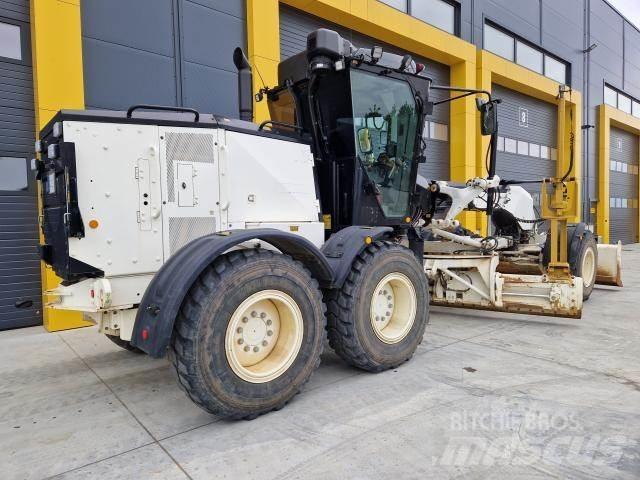 CAT 120AWD Grejdry