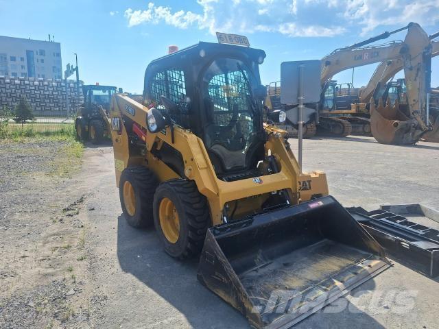 CAT 226D3 Kolové nakladače