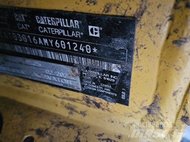 CAT 301.6 Mini rýpadla < 7t