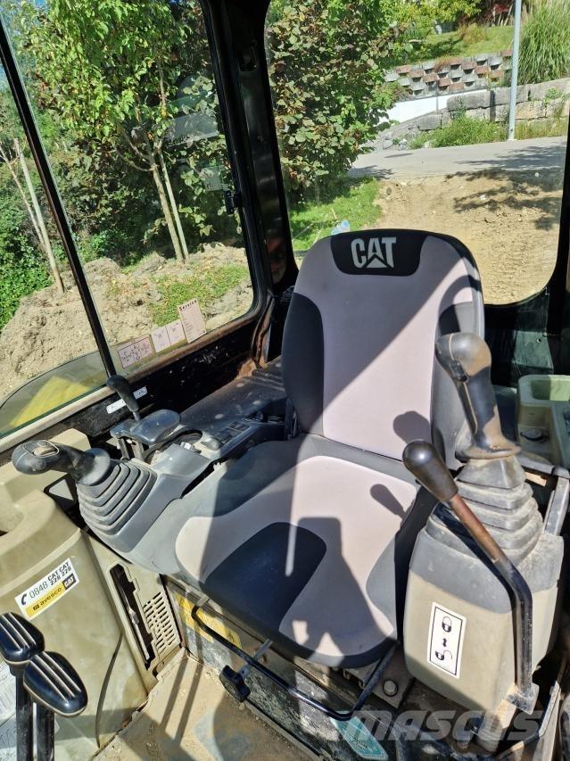 CAT 303.5C CR Mini rýpadla < 7t