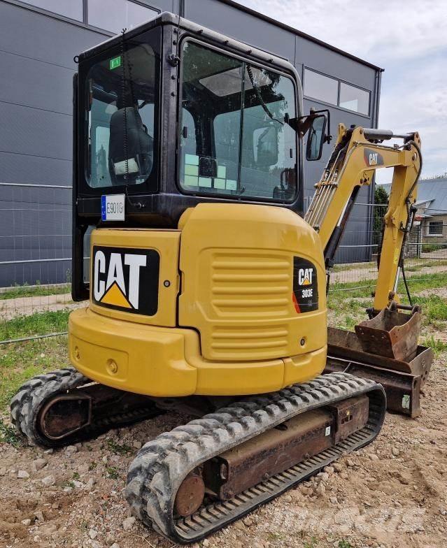 CAT 303E Mini rýpadla < 7t
