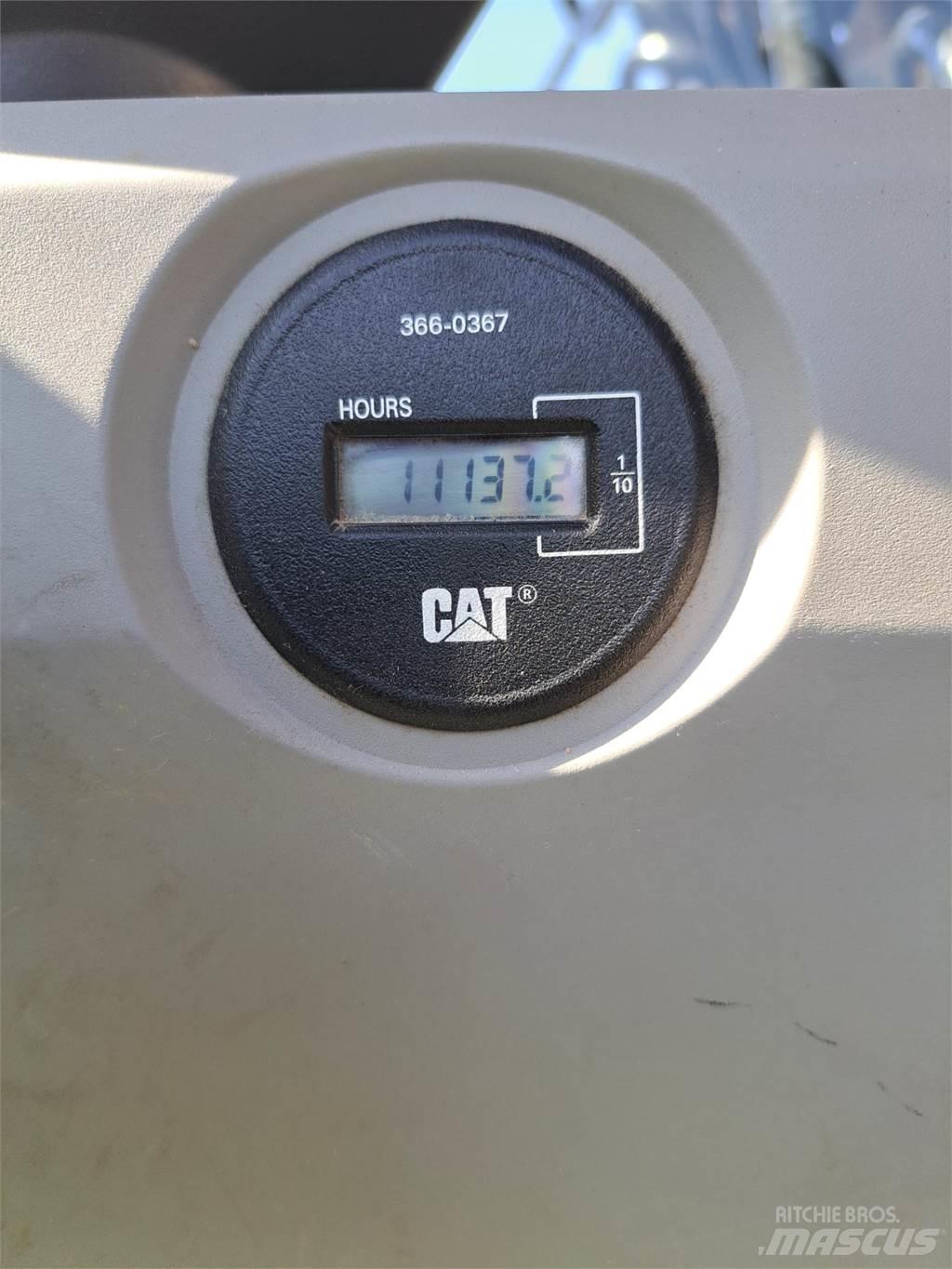 CAT 325F Pásová rýpadla