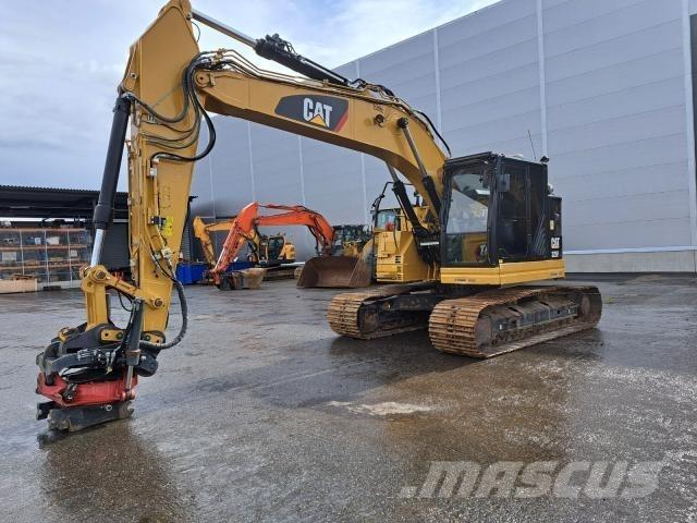 CAT 325F Pásová rýpadla