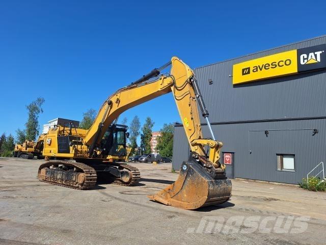 CAT 352 Pásová rýpadla