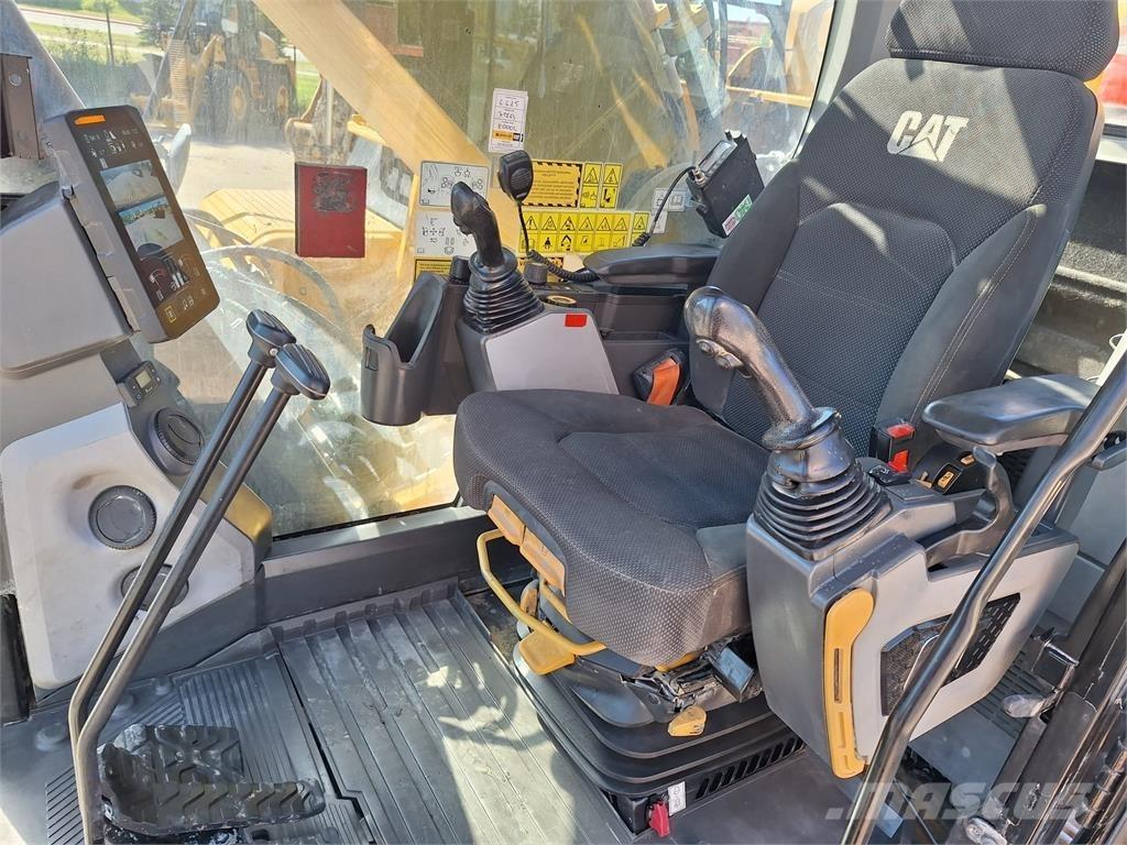 CAT 352 Pásová rýpadla