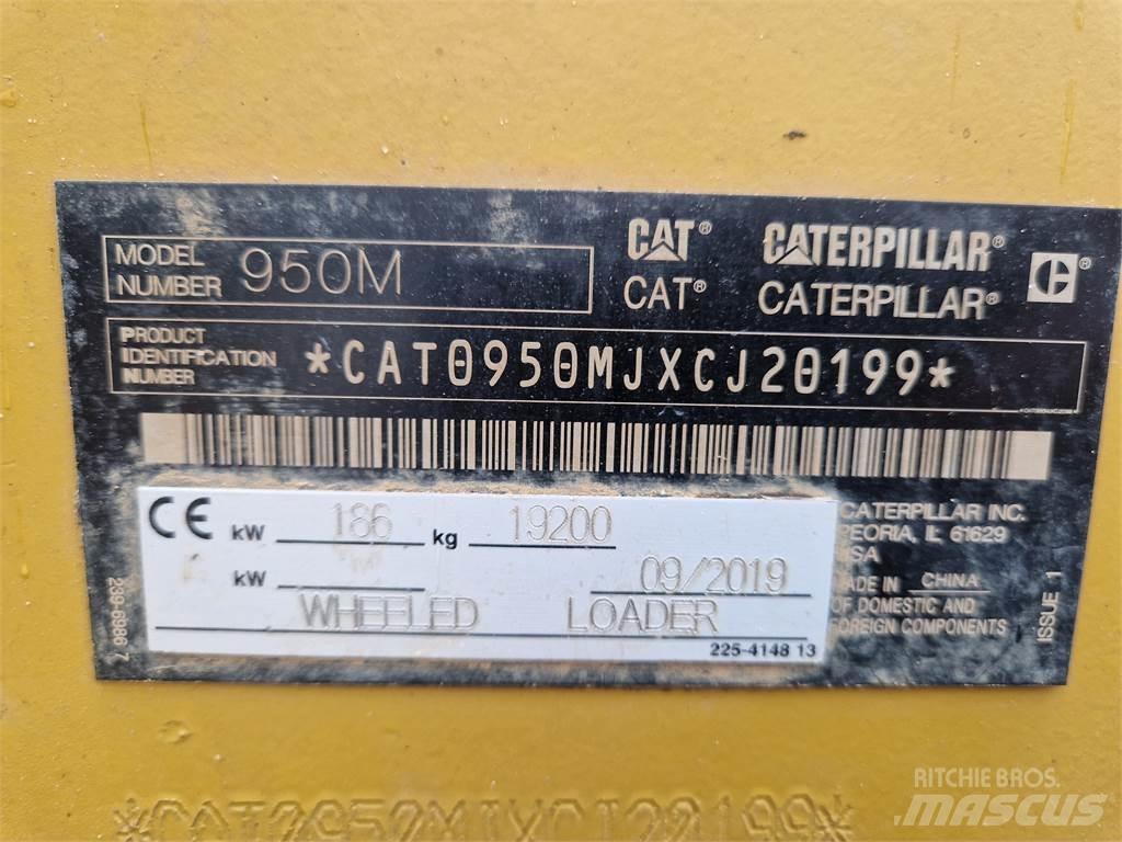CAT 950M Kolové nakladače