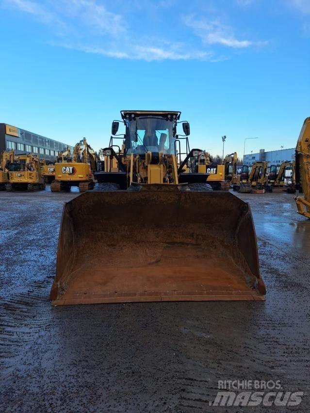 CAT 950M Kolové nakladače