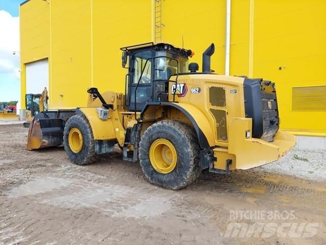 CAT 962 Kolové nakladače