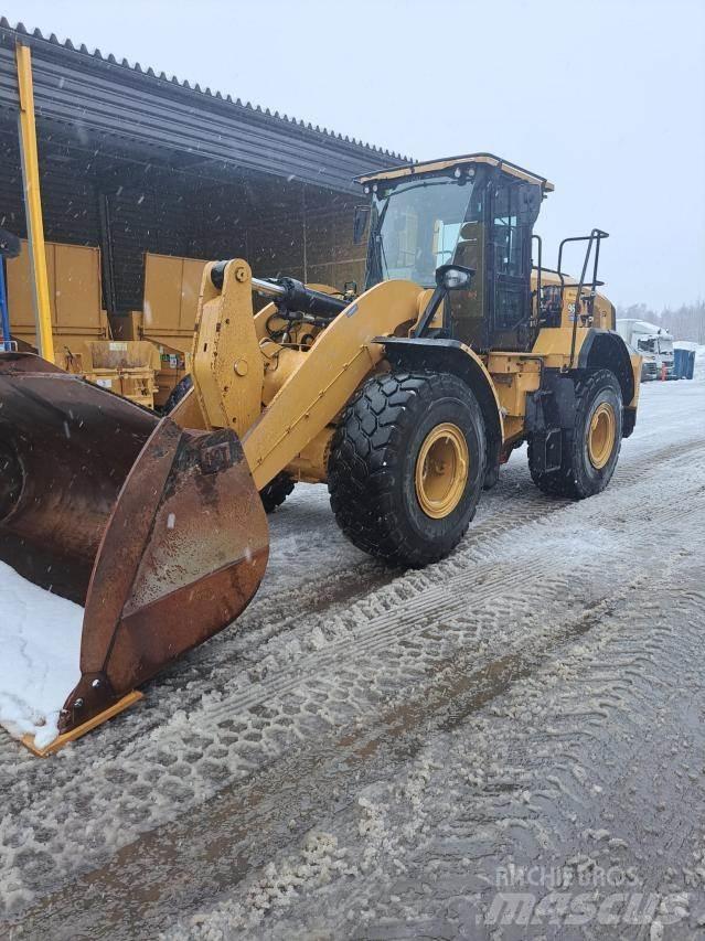 CAT 962 Kolové nakladače